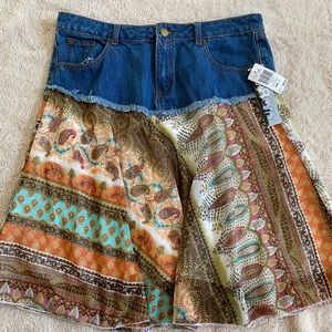 BRAND NEW PAISLEY SKIRT